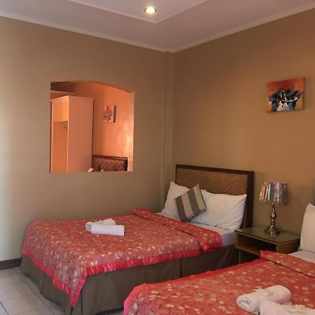 Casa Felipa Hotel ลาวัก ภายนอก รูปภาพ
