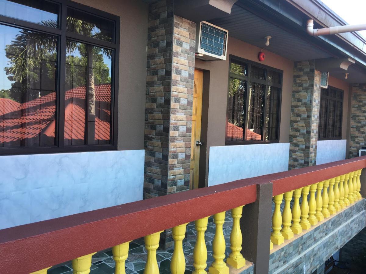 Casa Felipa Hotel ลาวัก ภายนอก รูปภาพ