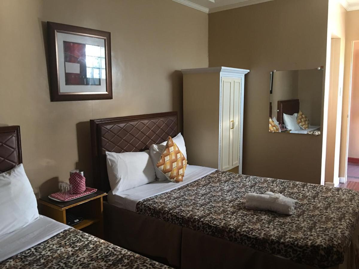 Casa Felipa Hotel ลาวัก ภายนอก รูปภาพ
