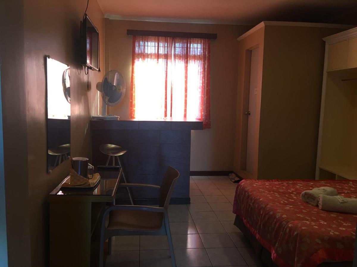 Casa Felipa Hotel ลาวัก ภายนอก รูปภาพ